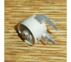Trimmer-Kondensator 8 - 40 pF ( 3 Pin , 90 )